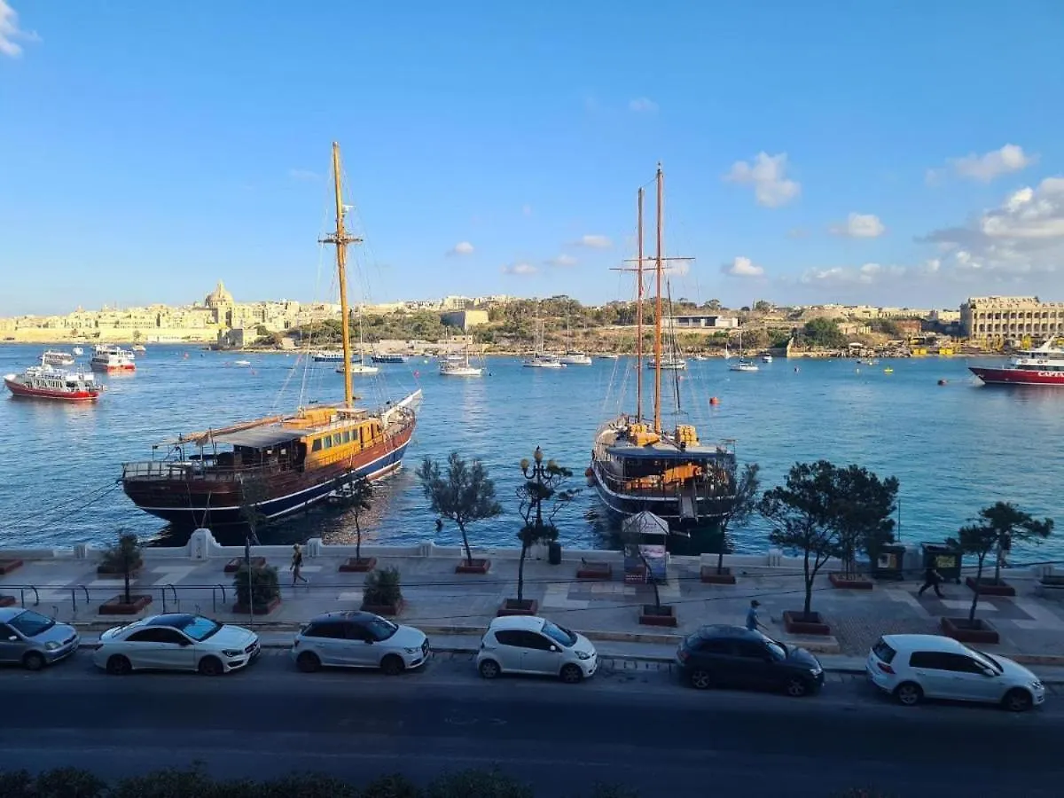 House Of Pomegranates By Holi Hotel Sliema 3*,