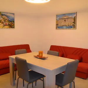 Affittacamere La Luna Town House