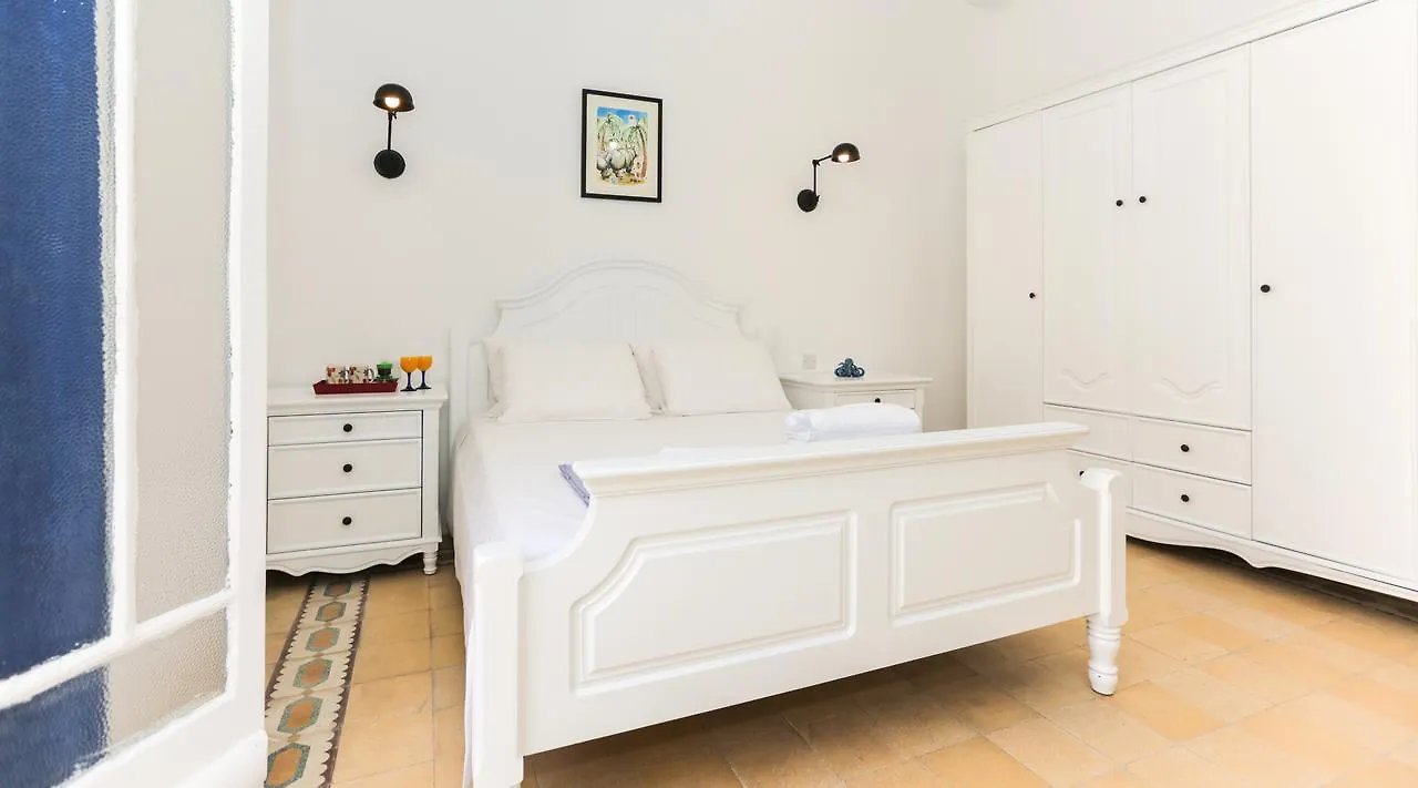 *** Guest house House Of Pomegranates By Holi Hotel Sliema Malta