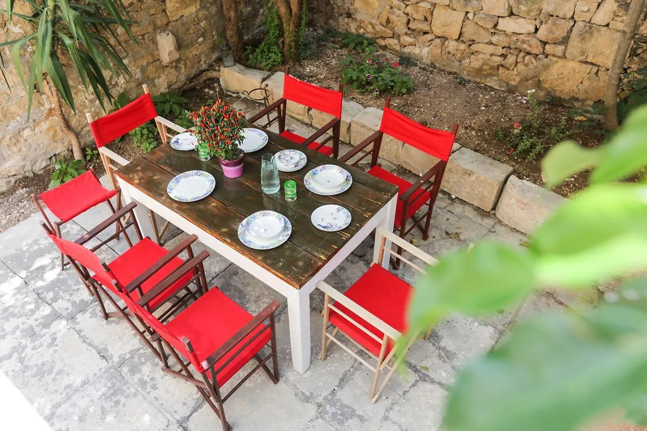 *** Guest house House Of Pomegranates By Holi Hotel Sliema Malta